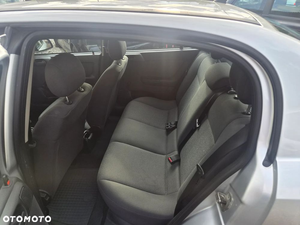 Opel Astra 1.4 Selection - 19