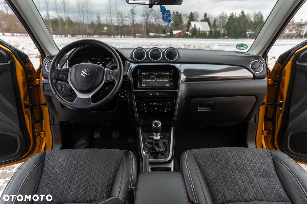 Suzuki Vitara 1.4 Boosterjet SHVS Premium 2WD - 21
