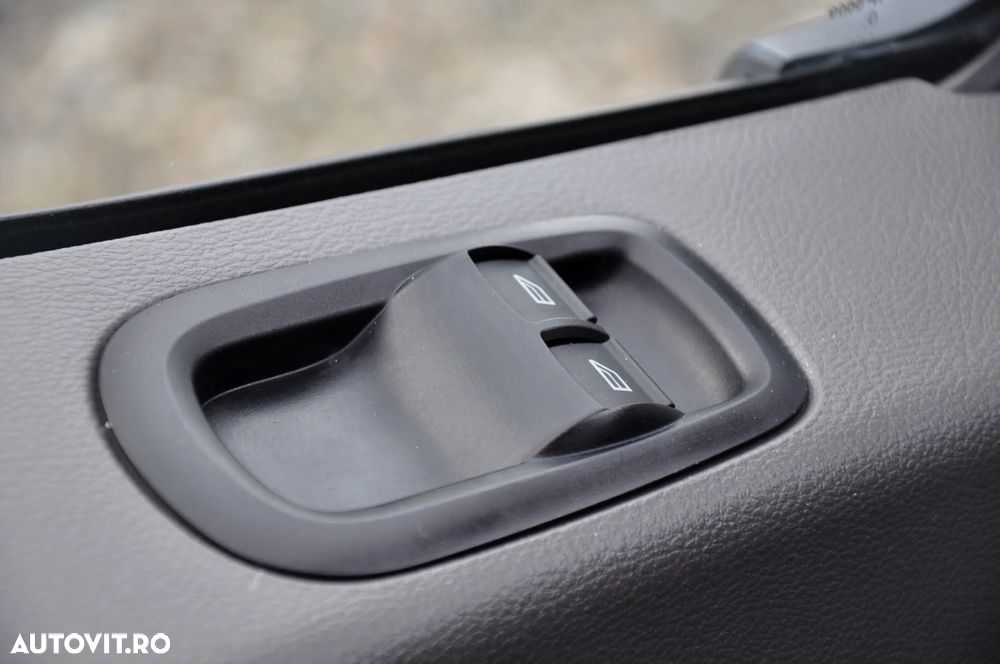 Ford Transit L2H2 9 Locuri - 20