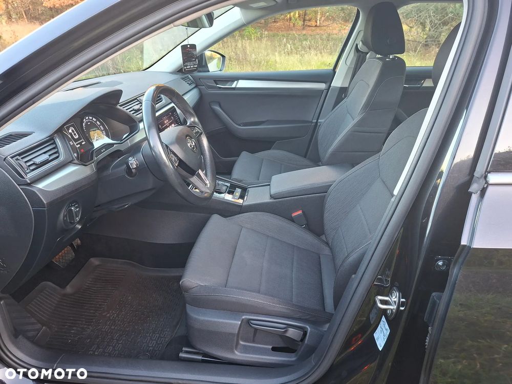 Skoda Superb 2.0 TDI SCR Ambition DSG - 22