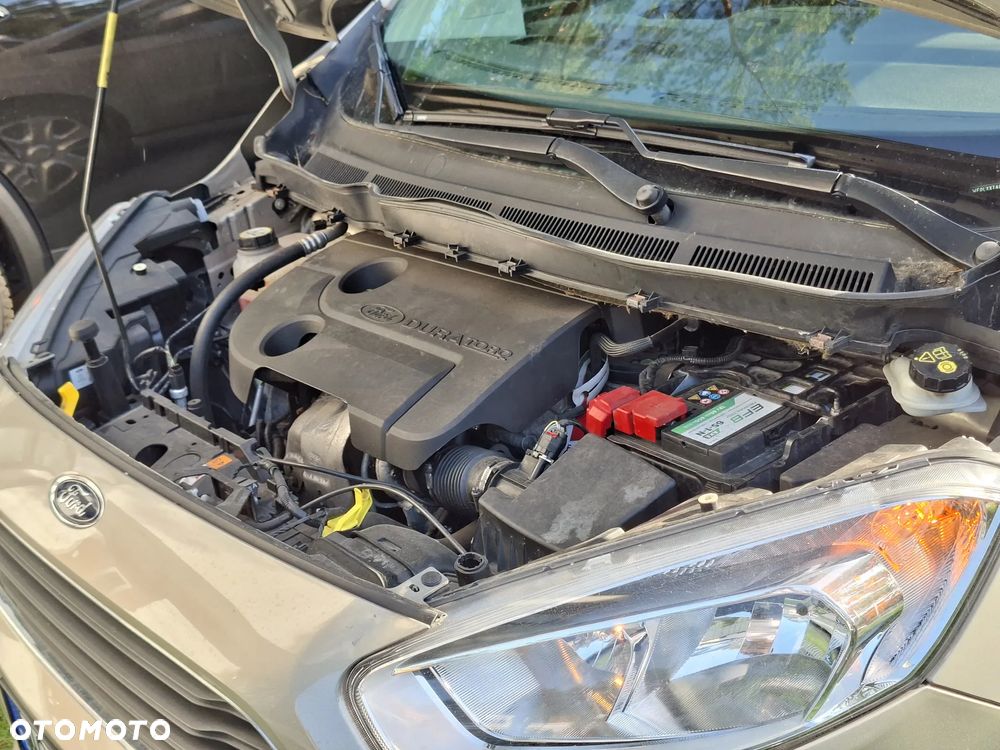 Ford Tourneo Courier 1.5 TDCi Trend - 24