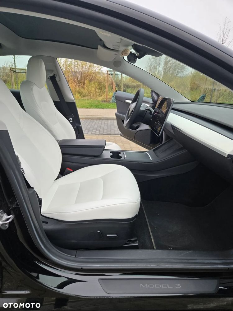 Tesla Model 3 Performance AWD - 8