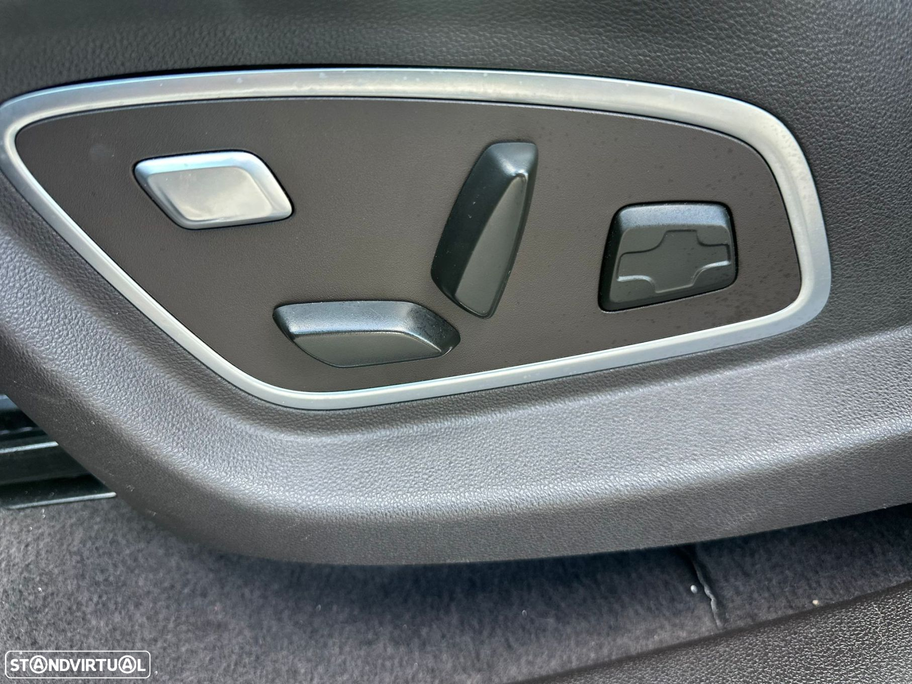 Renault Espace 1.6 dCi Initiale Paris EDC - 25