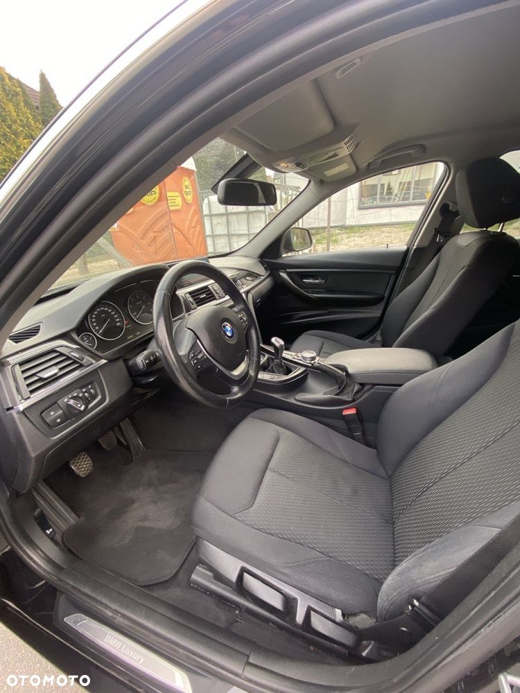 BMW Seria 3 316d Luxury Line - 13