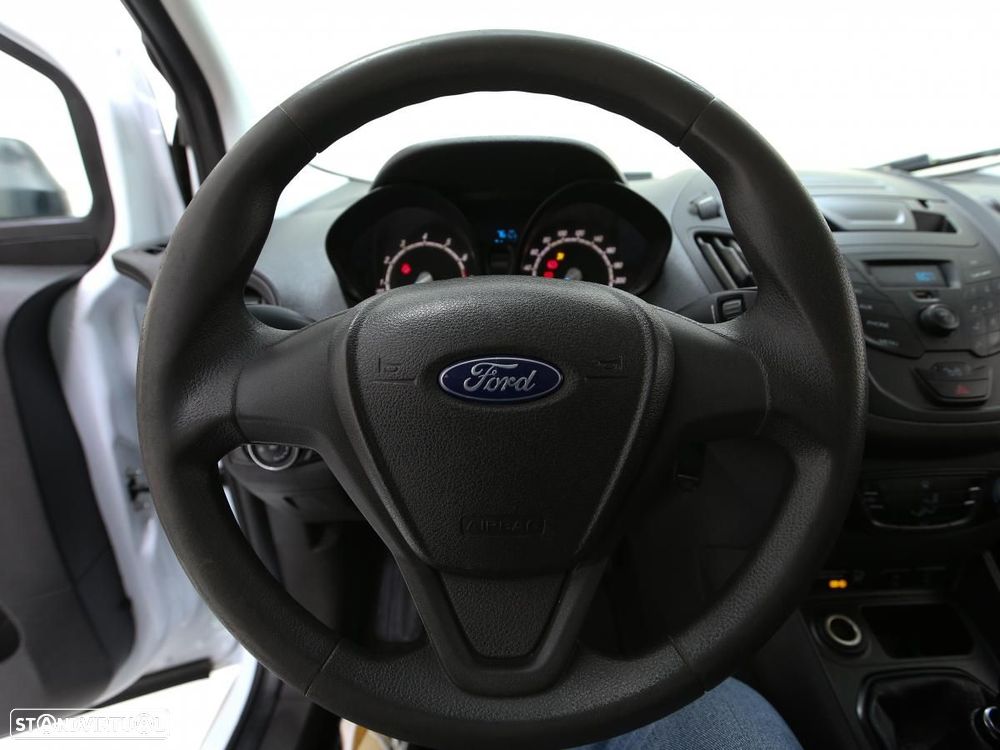 Ford Tourneo Courier 1.0 EcoBoost Ambiente - 14
