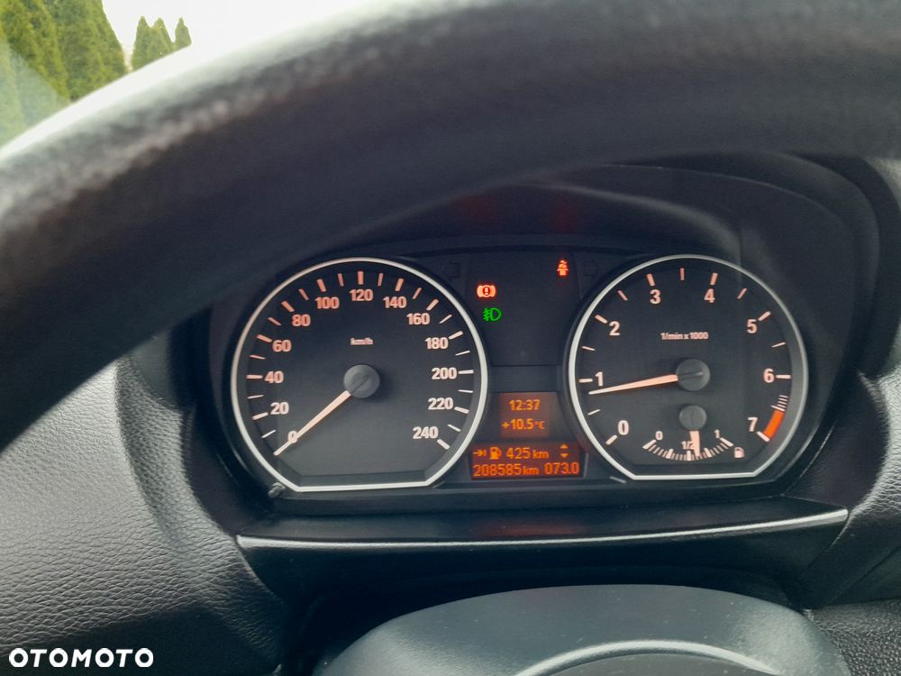 BMW Seria 1 116i - 17