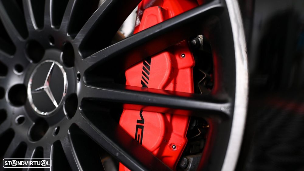 Mercedes-Benz CLA 45 AMG 4Matic Speedshift 7G-DCT Night Edition - 10