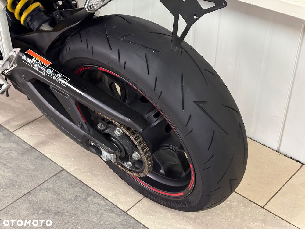 Honda CBR - 13