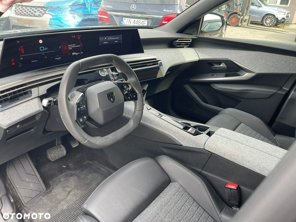 Peugeot 5008 1.2 PureTech mHEV Allure Pack S&S e-DCS6 - 9