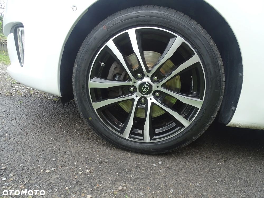 Kia Carens 1.7 CRDi Business Line 7os - 11