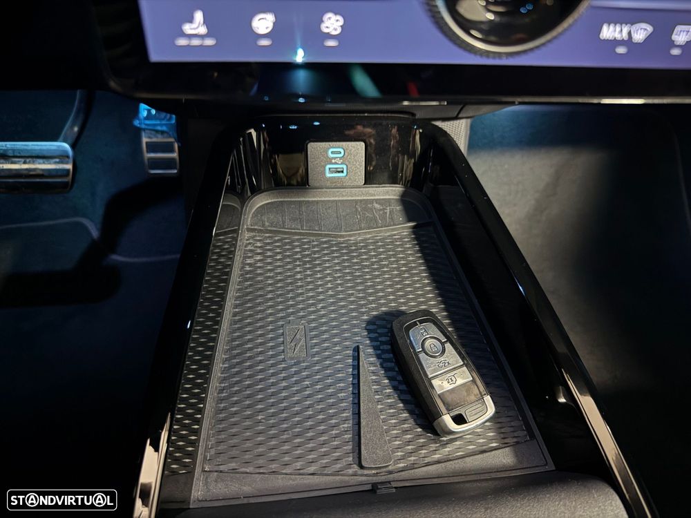 Ford Mustang Mach-E Alargada AWD - 33