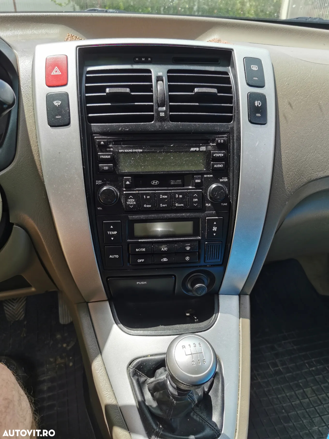 Hyundai Tucson 2.0 CRDI VGT 4WD - 13