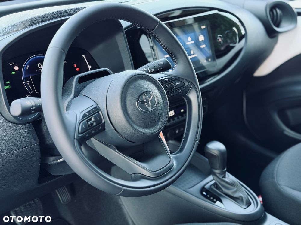Toyota Aygo X Hybrid 1.5 Comfort e-CVT - 13