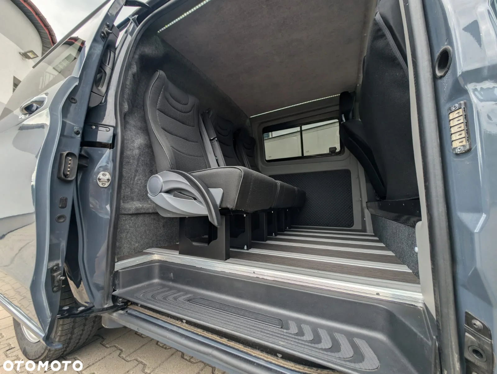 Mercedes-Benz Vito - 11