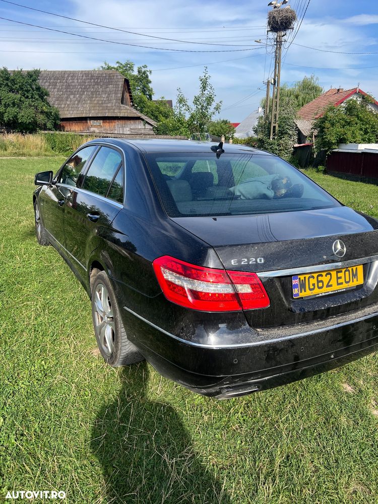 Mercedes-Benz E 220 CDI BlueEfficiency - 5