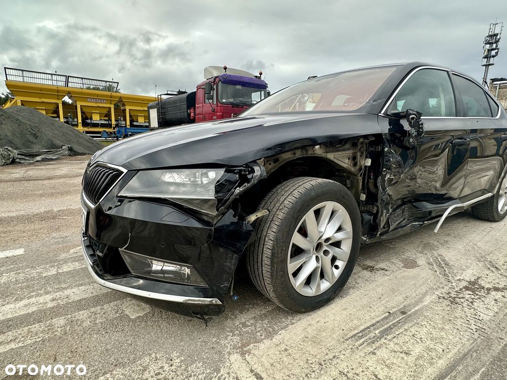 Skoda Superb 2.0 TDI Style - 8