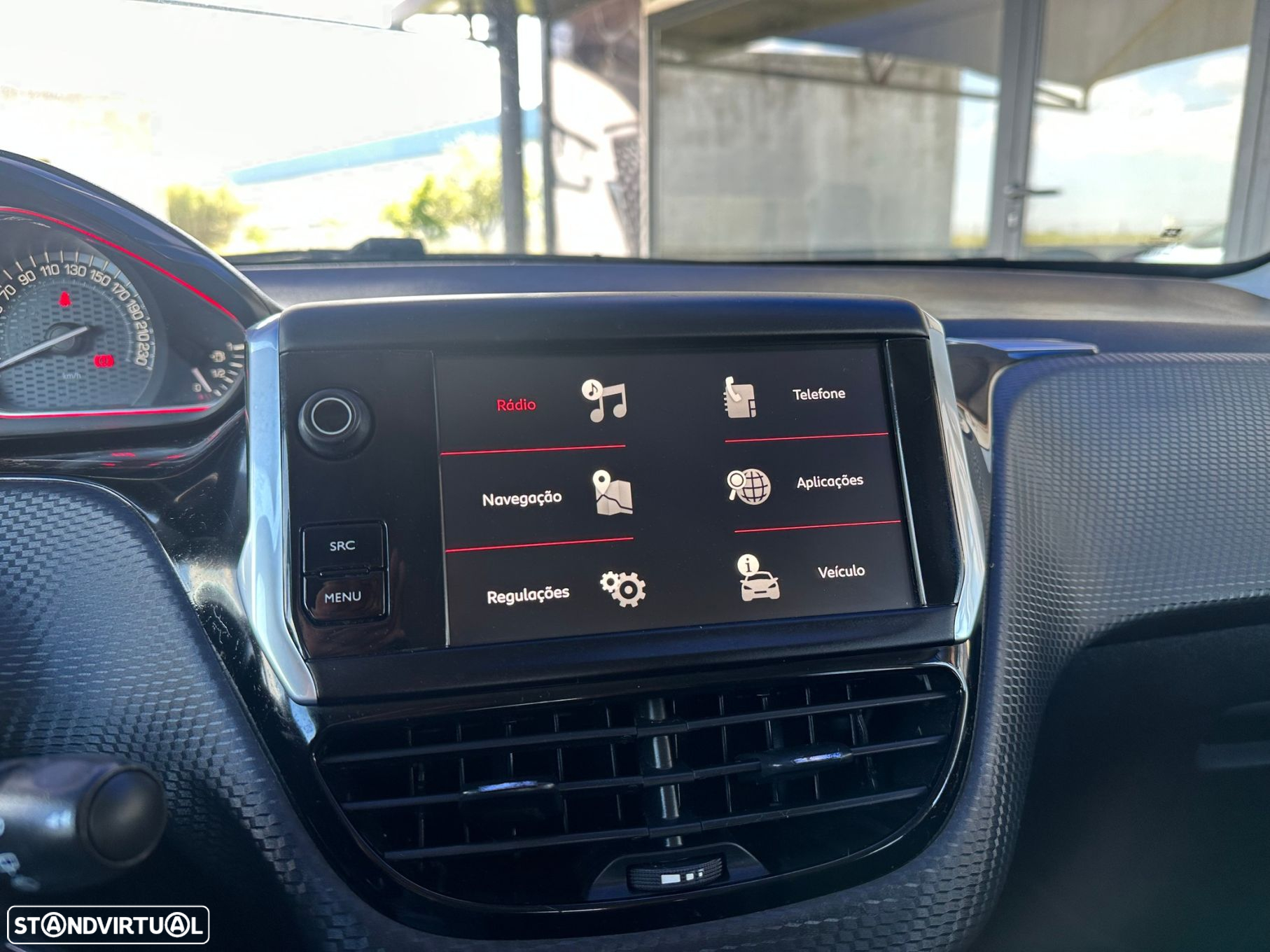 Peugeot 2008 1.2 PureTech GT Line - 27