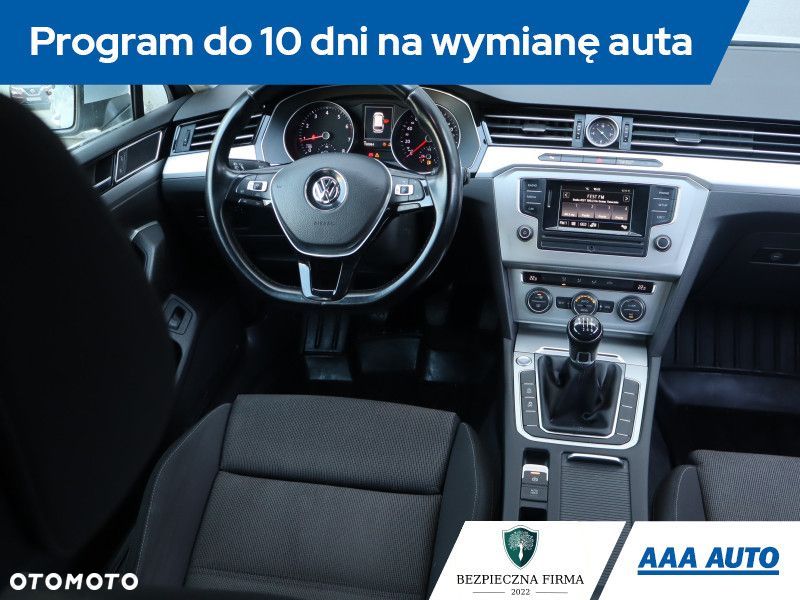 Volkswagen Passat Variant - 9