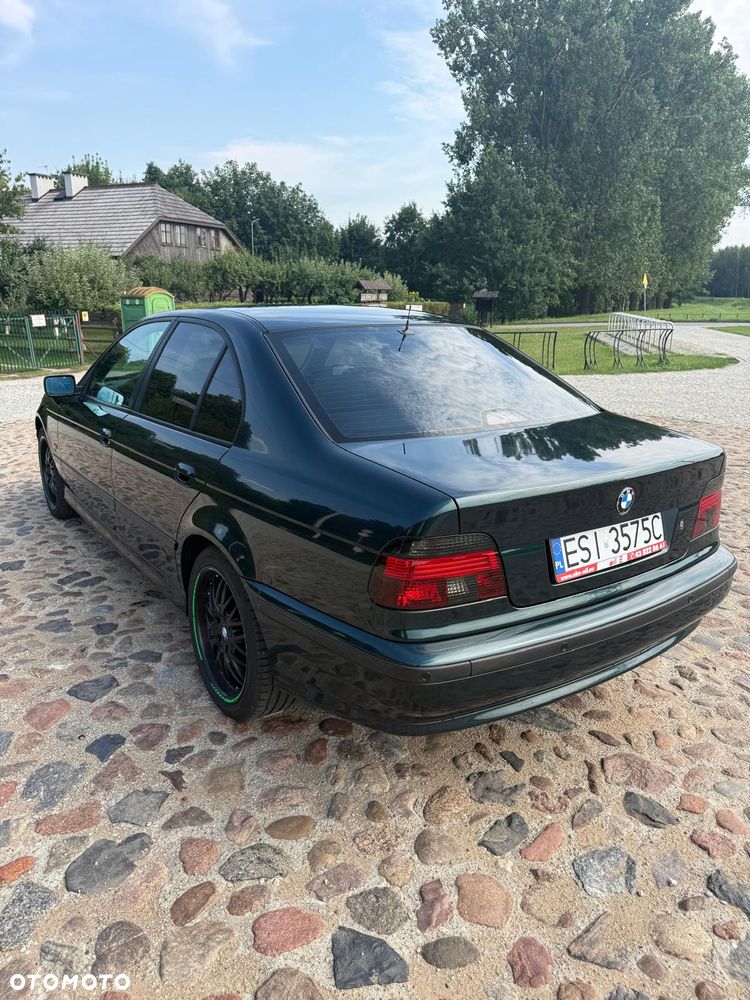 BMW Seria 5 528i - 3