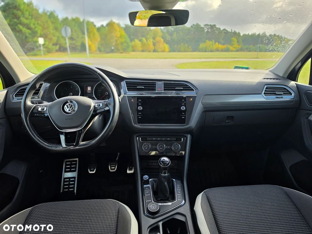 Volkswagen Tiguan - 24
