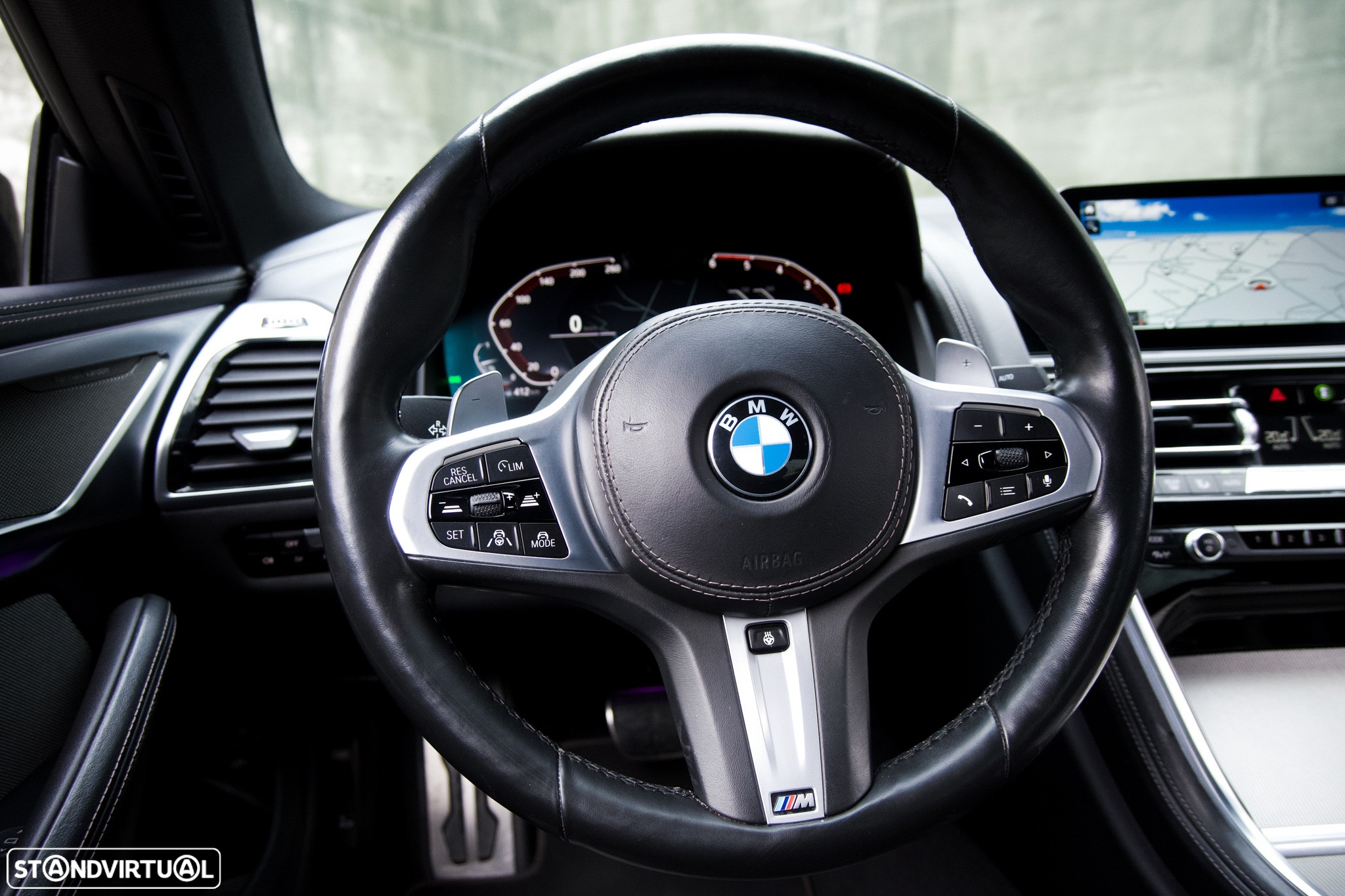 BMW 840 d xDrive Pack M - 29