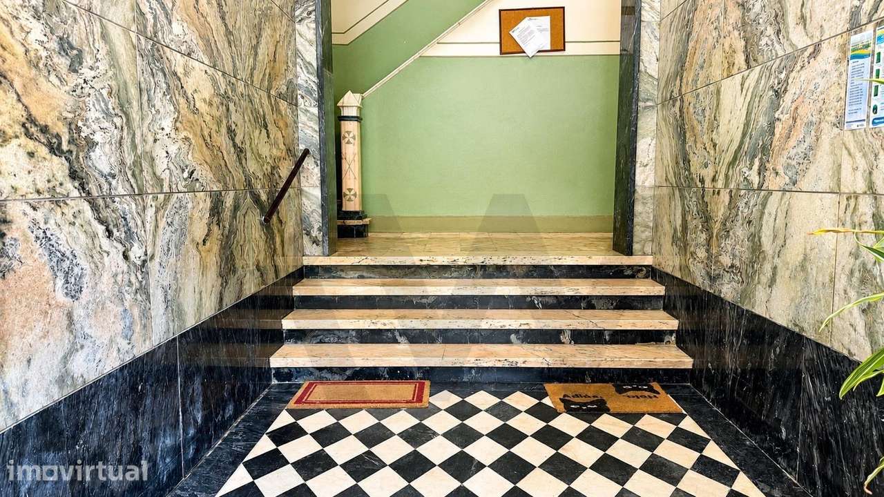 Apartamento T2 renovado em Alcantâra - Grande imagem: 2/15