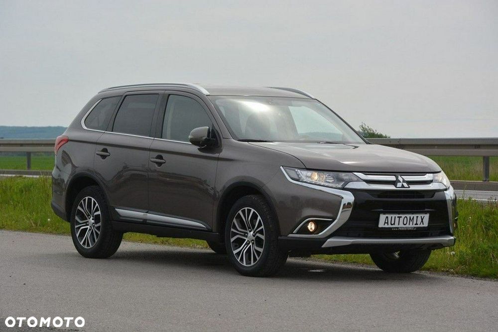 Mitsubishi Outlander 2.2 DI-D Instyle SDA 4WD - 9