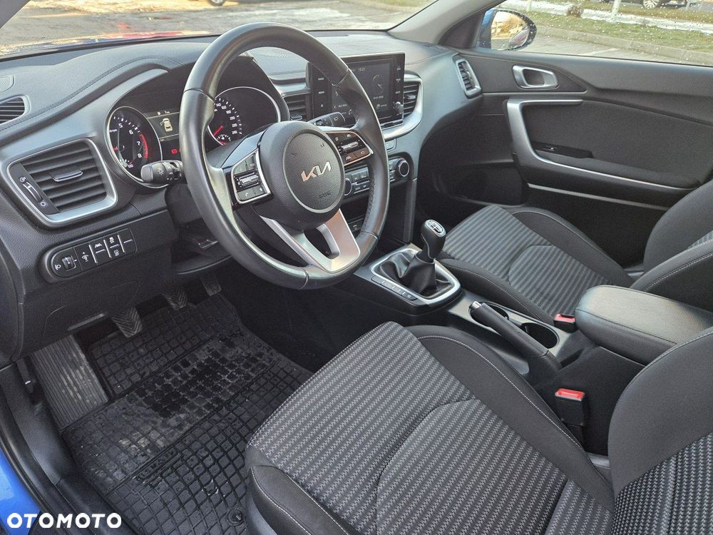 Kia XCeed 1.5 T-GDI M - 10
