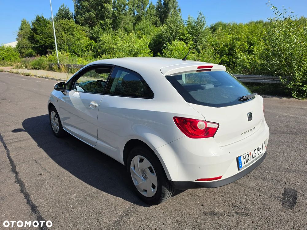 Seat Ibiza SC 1.4 16V Style - 4