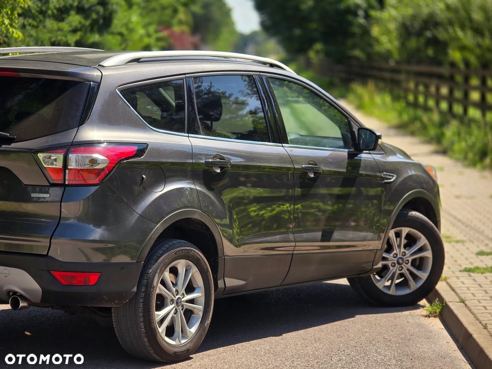 Ford Kuga 1.5 EcoBoost 2x4 Business Edition - 39