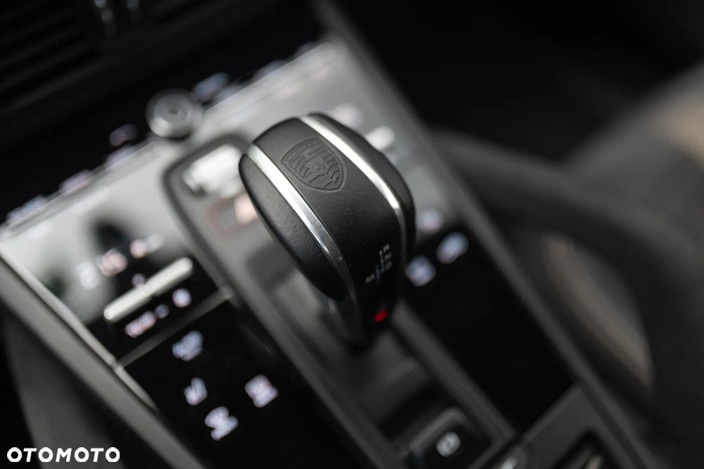 Porsche Cayenne Turbo GT - 37