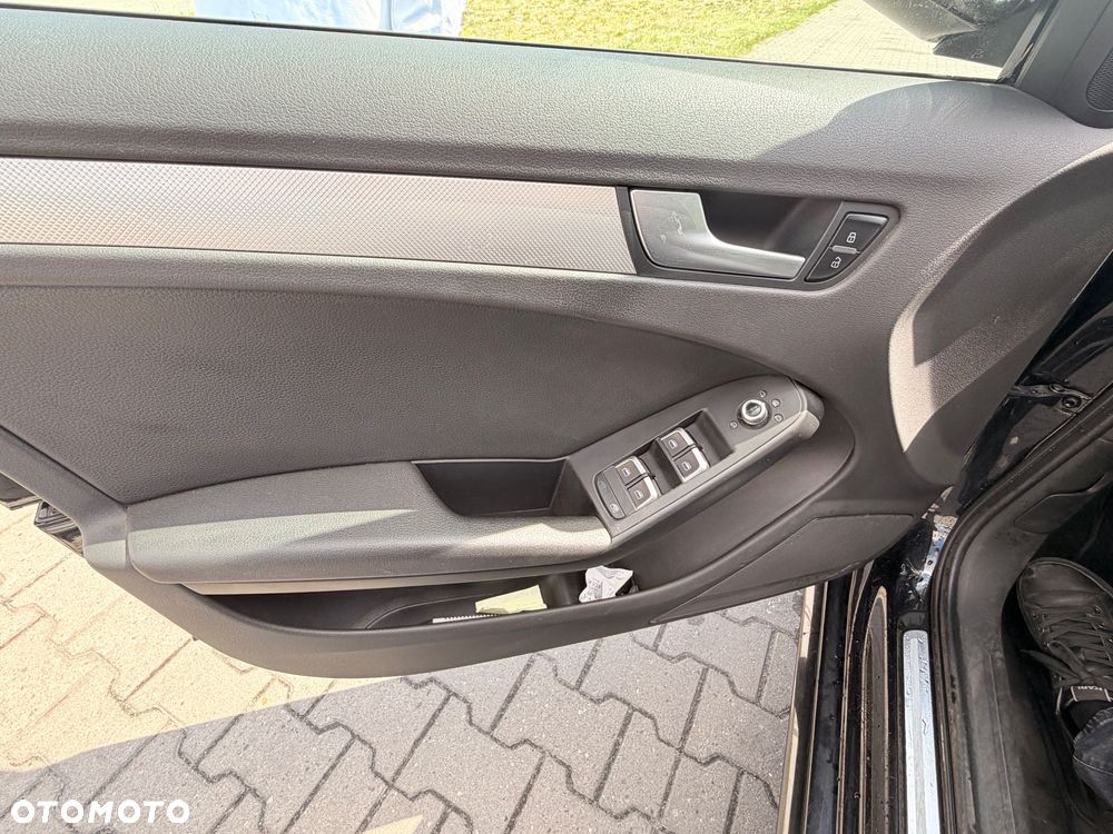 Audi A4 Avant 2.0 TDI Multitronic - 17