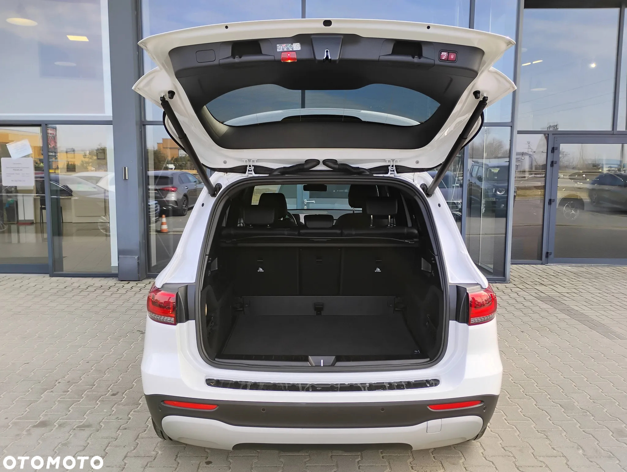 Mercedes-Benz GLB 250 4-Matic Style 8G-DCT - 13