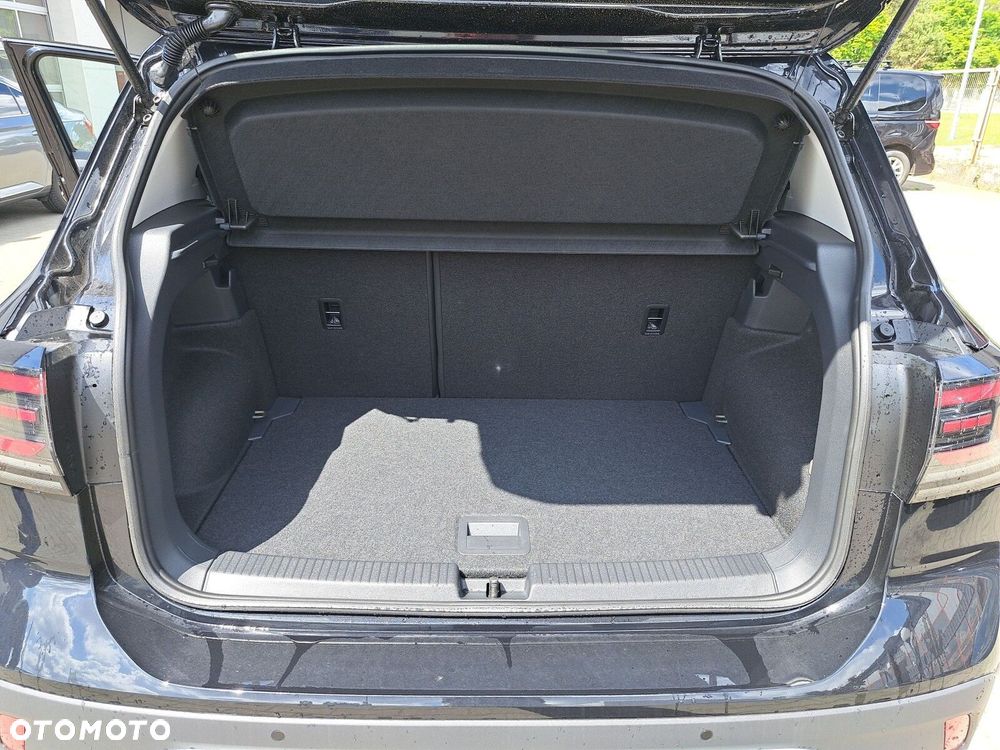 Volkswagen T-Cross - 18