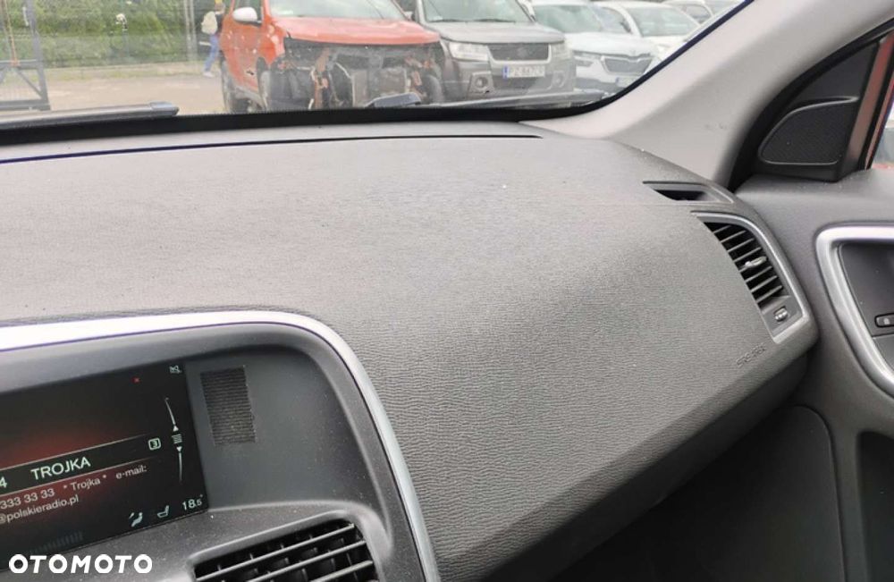 Volvo XC 60 - 18