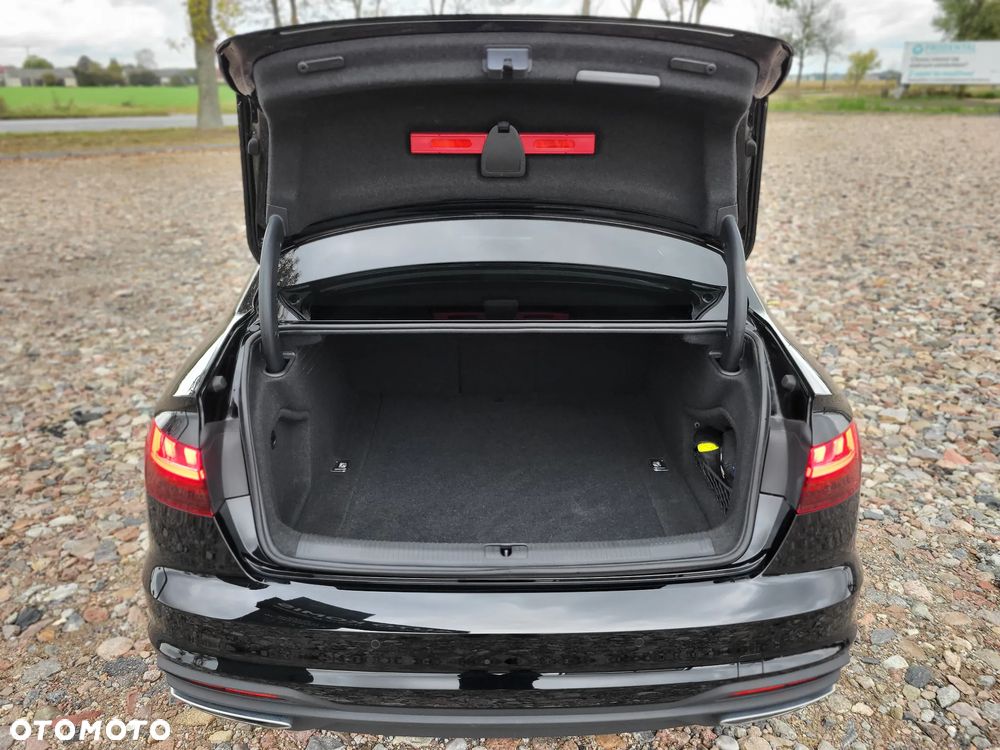 Audi A4 Limousine 35 TFSI mHEV S tronic - 22