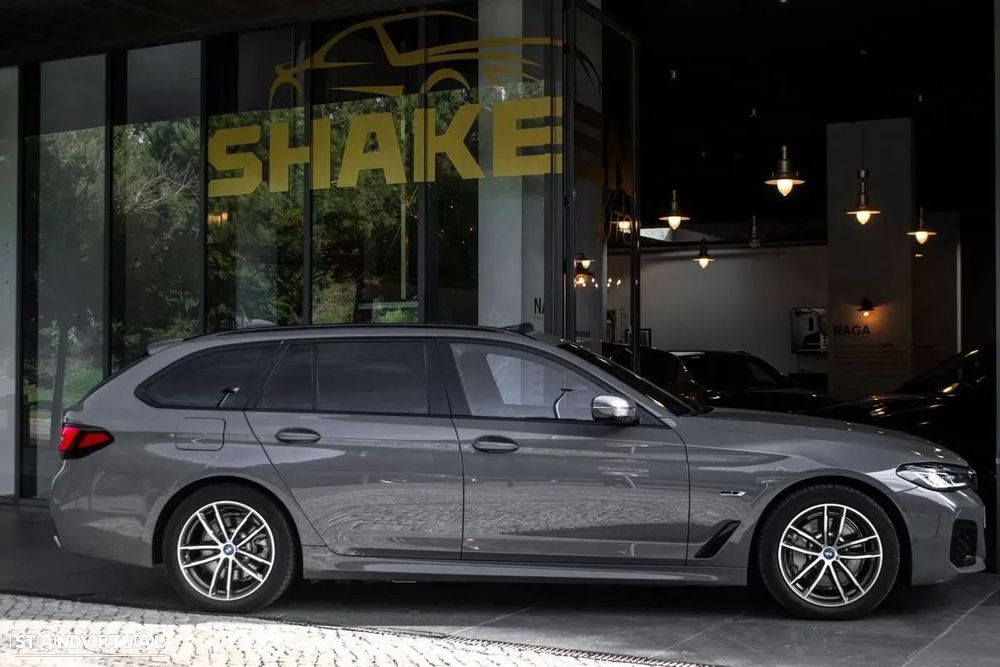 BMW 530 e Pack Desportivo M - 5