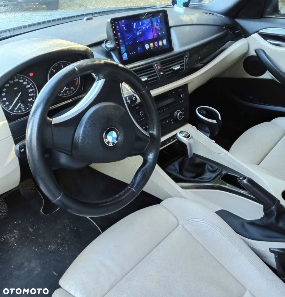 BMW X1 xDrive20d - 8