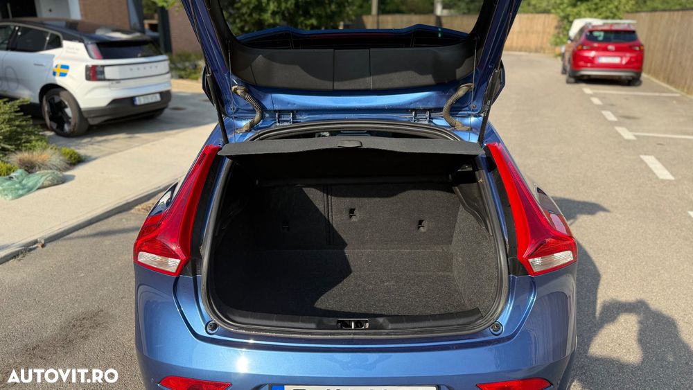 Volvo V40 T3 Aut. Inscription - 22