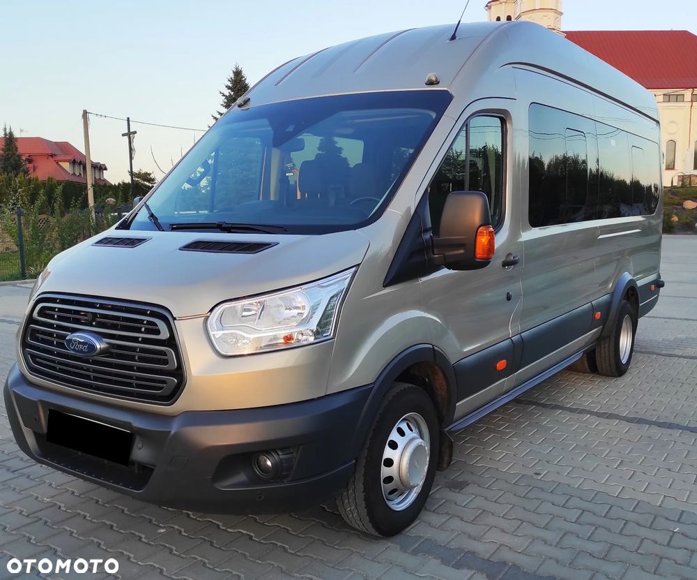Ford Transit Autobus 18 osób 2.2 TDCI 155 KM 2017 r - 3