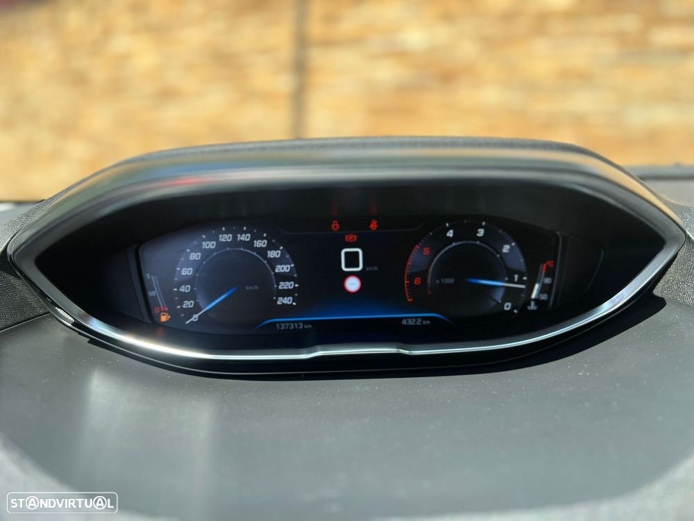 Peugeot 3008 - 11