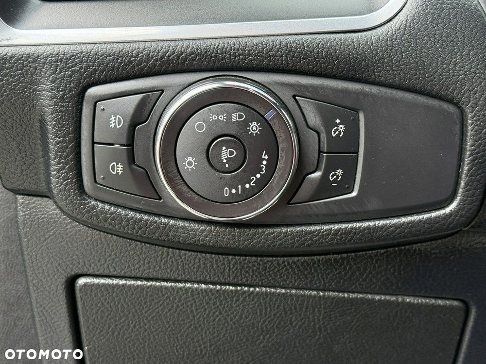 Ford S-Max 2.0 EcoBlue Titanium - 18