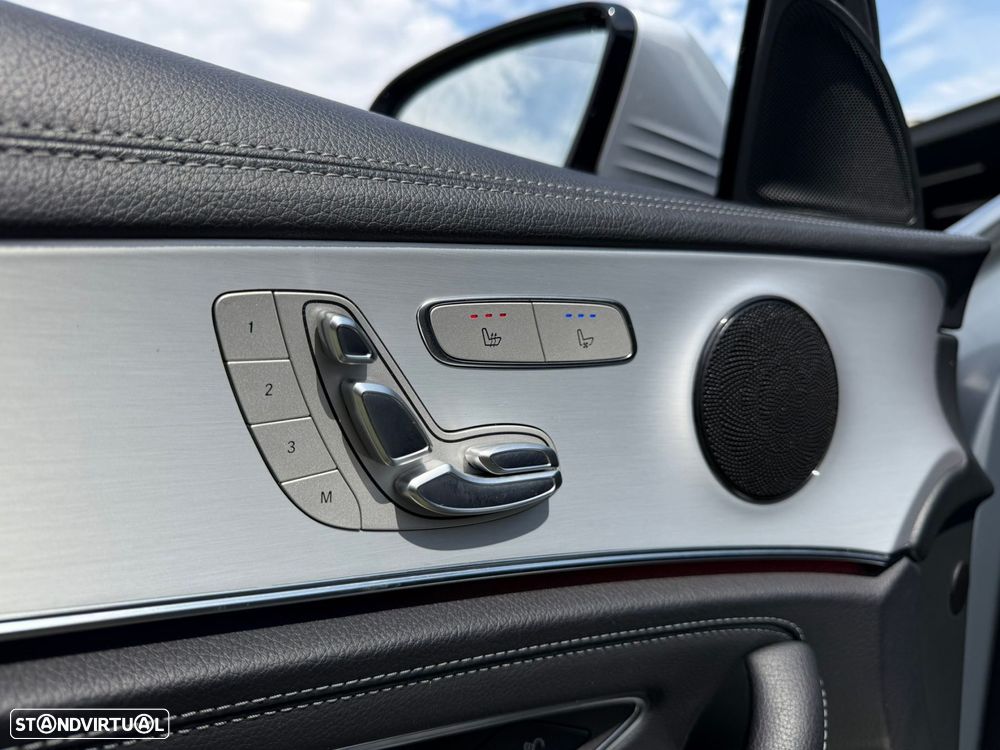 Mercedes-Benz E 300 e AMG Line - 19