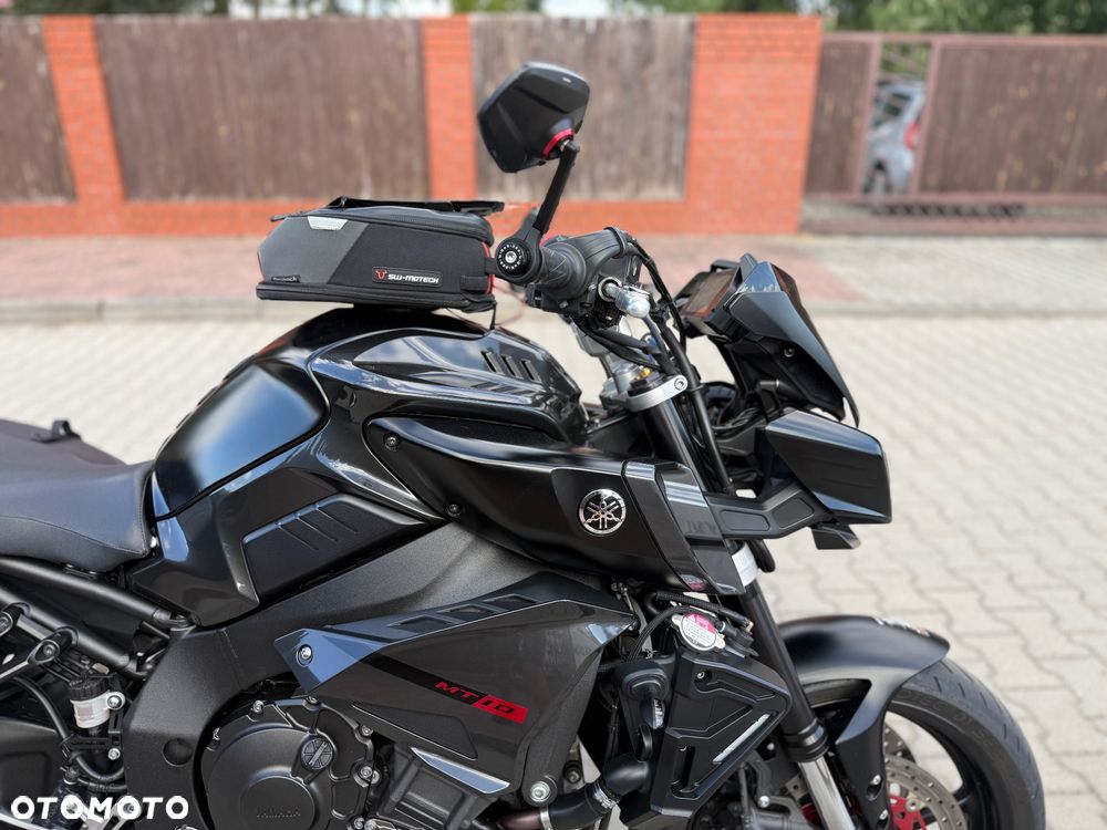 Yamaha MT - 7