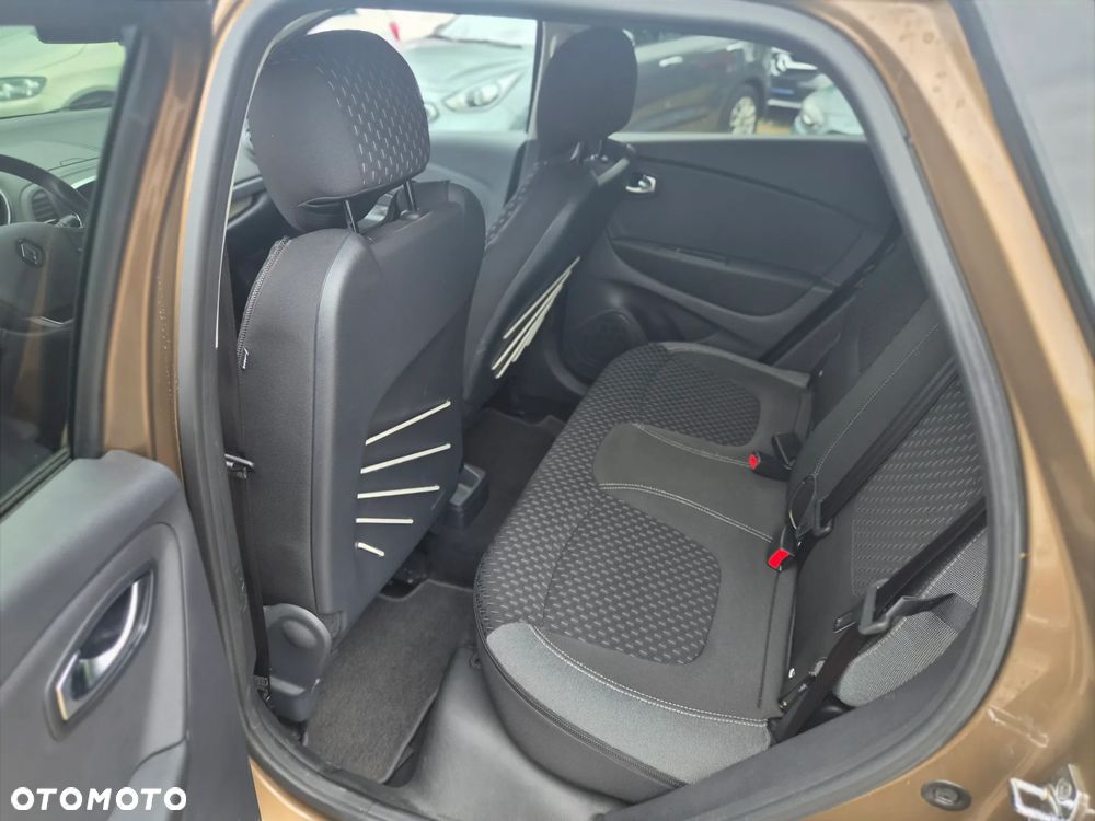 Renault Captur ENERGY TCe 120 Intens - 15