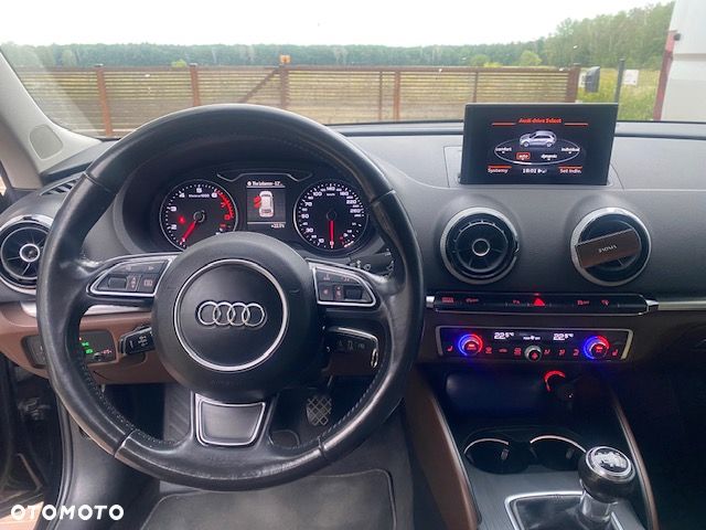Audi A3 Sportback 1.2 TFSI Ambiente - 24