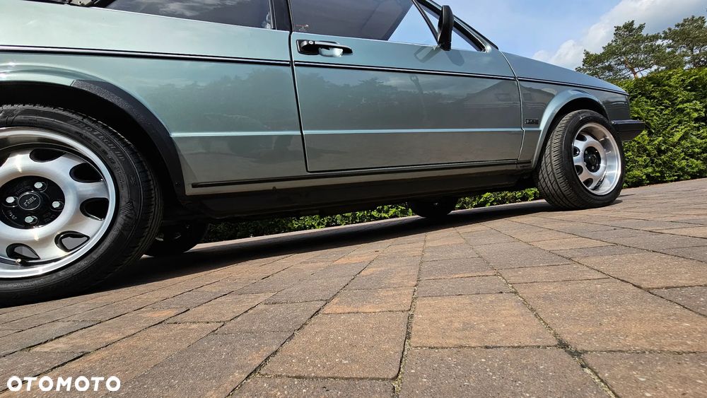 Volkswagen Golf 1.6 / 1.6 C - 10