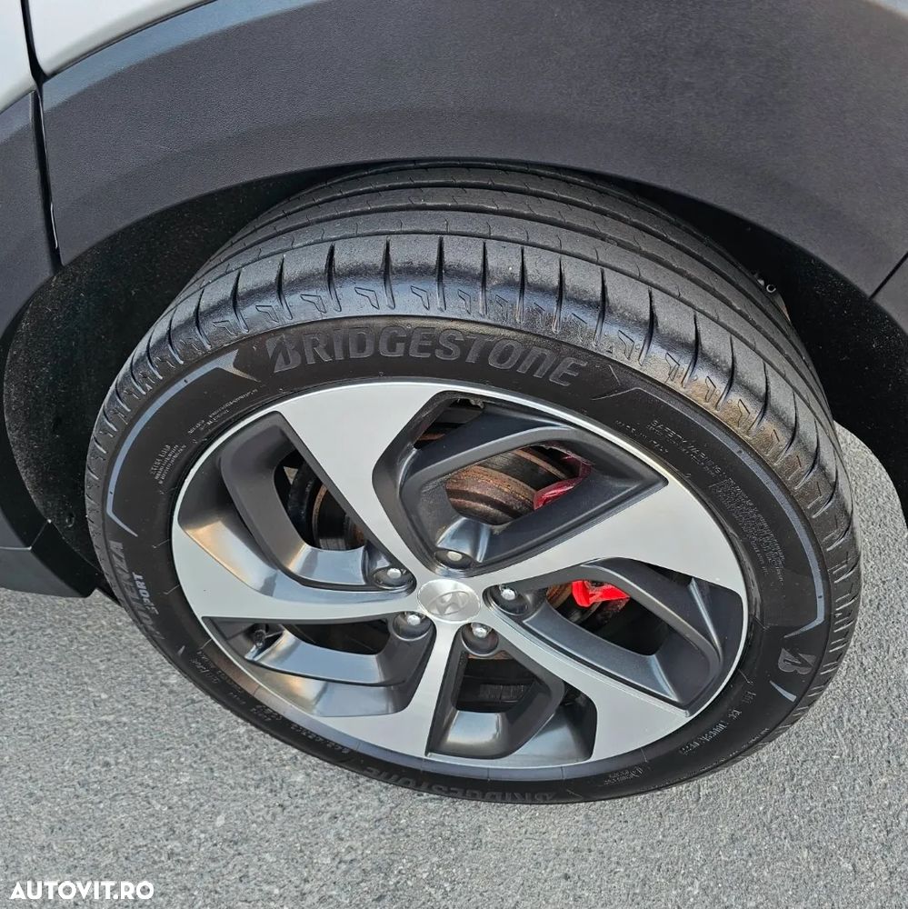 Hyundai Tucson 2.0 CRDI 4WD Automatik Advantage - 17