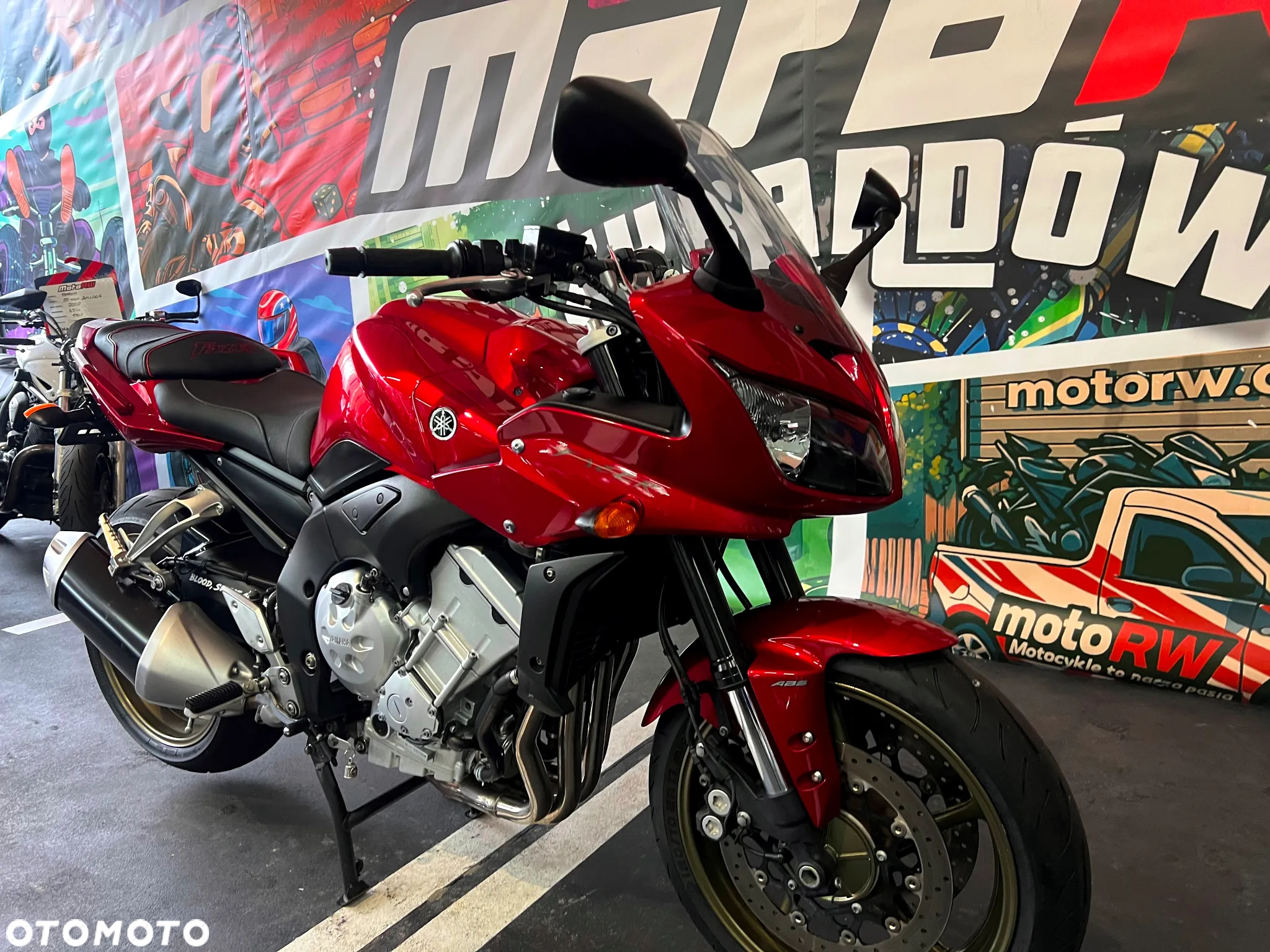 Yamaha FZ - 12