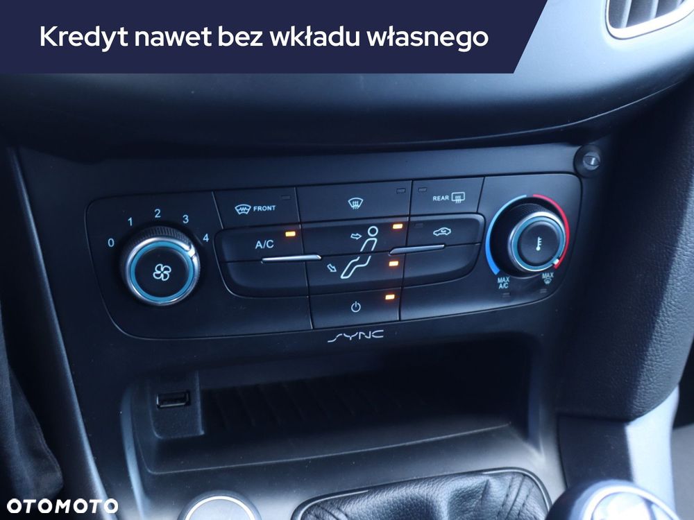 Ford Focus SW - 15